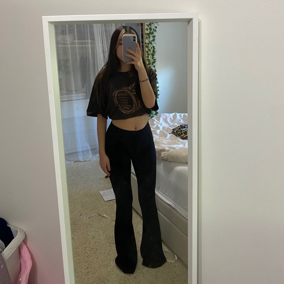 SOLD NWT Subdued Black Wide Leg Pants - Picture 1 of 3